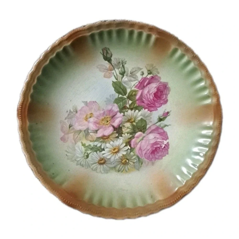 RARE - Franz Anton Mehlem Bonn Detailed Green Plate Pink‎ Roses Daisy's Flowers